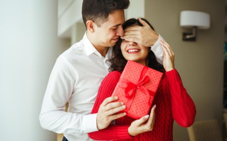 Valentine’s Day Gift For Her: Love Wrapped In A Box