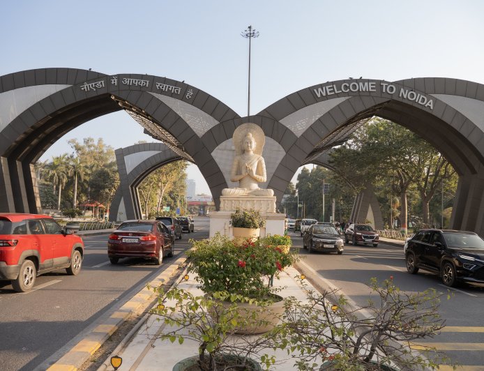 Noida may get a Municipal Corporation Soon