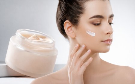 5 Reasons Why Your Skin Needs Moisturizer Every Day