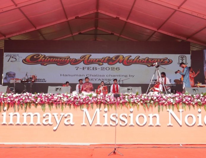 Noida Chants to the Rhythm of Lord Hanuman