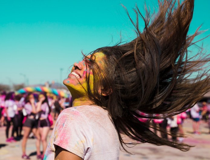 Protect Your Hair From Holi Colours & Learn How To Make Natural Ones